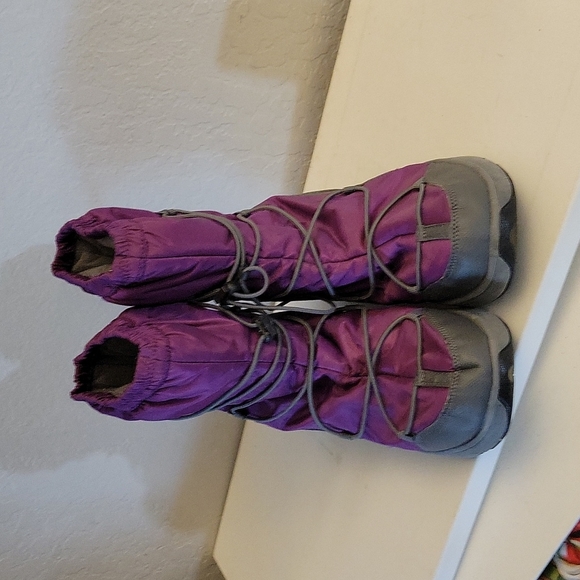 LANDS END Fushia Winter Bungie Boots 9B - Picture 8 of 11